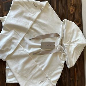 NWT P’tula Cropped Mandi Hoodie Large